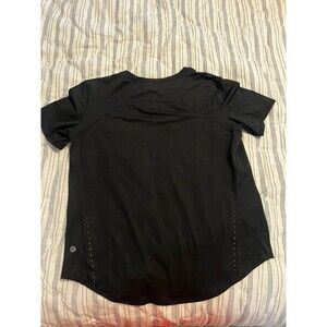 Lululemon High Neck Moisture Wicking Reflective Running Workout Top Women' 8